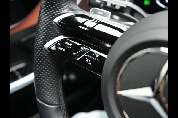 Mercedes-Benz C-Klasse Estate 300 e AMG Line Plug In Hybrid 313pk Dealer O.H. PHEV | Adaptive Cruise | Head Up | Camera | Digital LED | Bi Color Lederen Sportstoelen Verwarmd | Apple Carplay | Sfeerverlichting | Virtual | Navigatie | DAB |