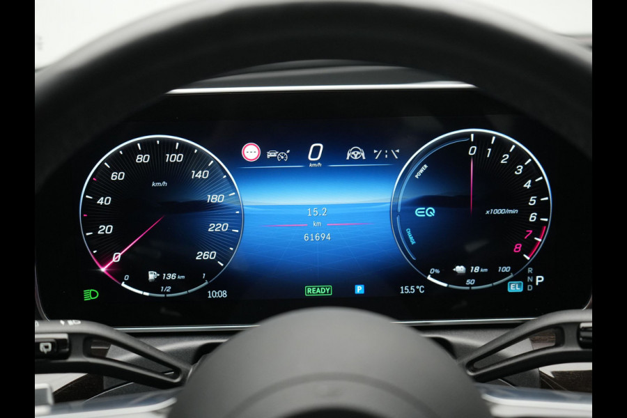 Mercedes-Benz C-Klasse Estate 300 e AMG Line Plug In Hybrid 313pk Dealer O.H. PHEV | Adaptive Cruise | Head Up | Camera | Digital LED | Bi Color Lederen Sportstoelen Verwarmd | Apple Carplay | Sfeerverlichting | Virtual | Navigatie | DAB |
