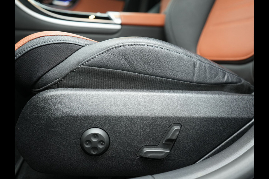 Mercedes-Benz C-Klasse Estate 300 e AMG Line Plug In Hybrid 313pk Dealer O.H. PHEV | Adaptive Cruise | Head Up | Camera | Digital LED | Bi Color Lederen Sportstoelen Verwarmd | Apple Carplay | Sfeerverlichting | Virtual | Navigatie | DAB |