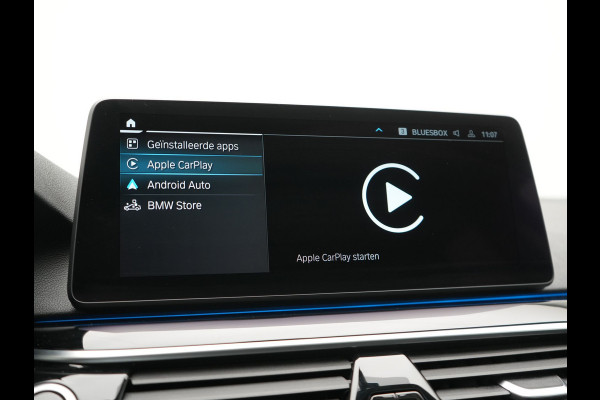 BMW 5 Serie Touring 530e Executive Plug In Hybrid 293pk Dealer O.H. PHEV | Panodak | 360 Camera | Lederen Sportstoelen Verwarmd | Sfeerverlichting | Apple Carplay | Navigatie | Virtual | DAB |