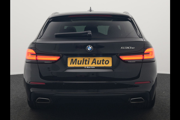 BMW 5 Serie Touring 530e Executive Plug In Hybrid 293pk Dealer O.H. PHEV | Panodak | 360 Camera | Lederen Sportstoelen Verwarmd | Sfeerverlichting | Apple Carplay | Navigatie | Virtual | DAB |
