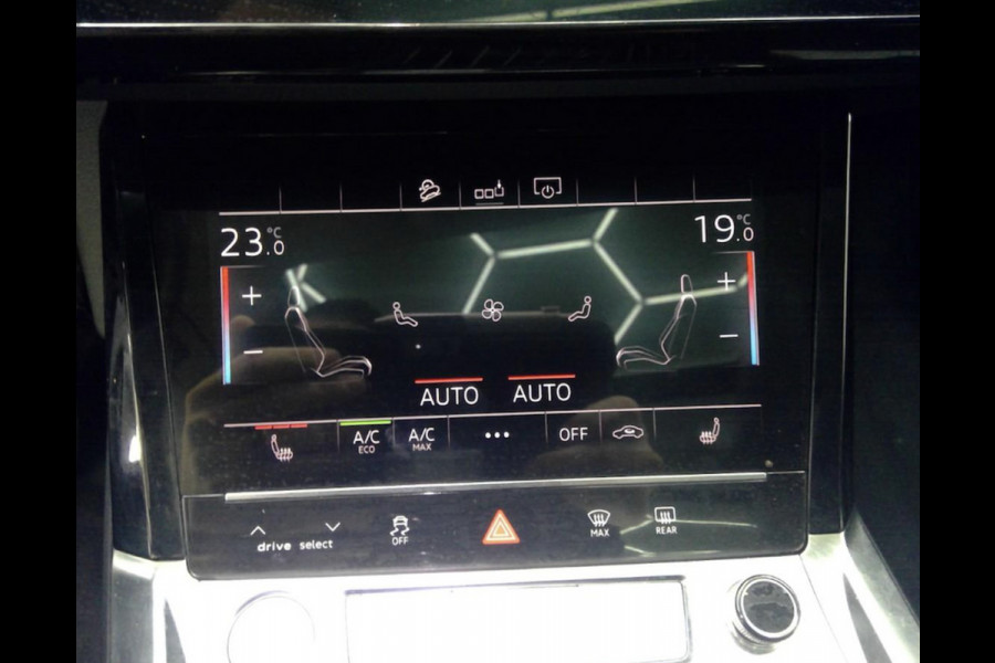 Audi e-tron E-tron 50 quattro Launch edition plus 71 kWh (WORDT VERWACHT)