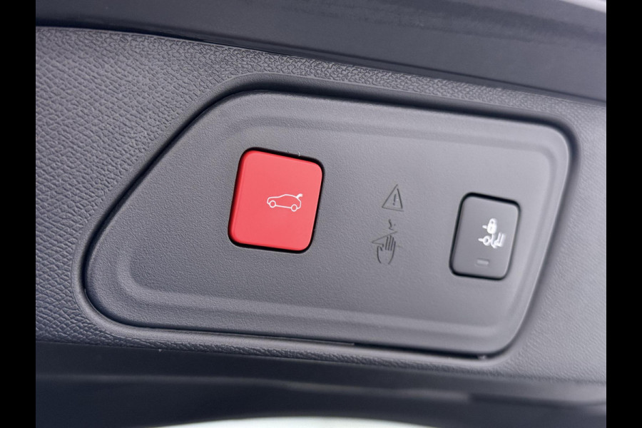 Peugeot 3008 1.6 HYbrid4 300 GT | COMPLETE AUTO| PANO| ELEK. ACHTERKLEP| TREKHAAK| ELEK. STOEL + MASSAGE| FOCAL AUDIO| CAMERA ACHTER + VOOR| STOELVERWARMING| ADAP. CRUISE