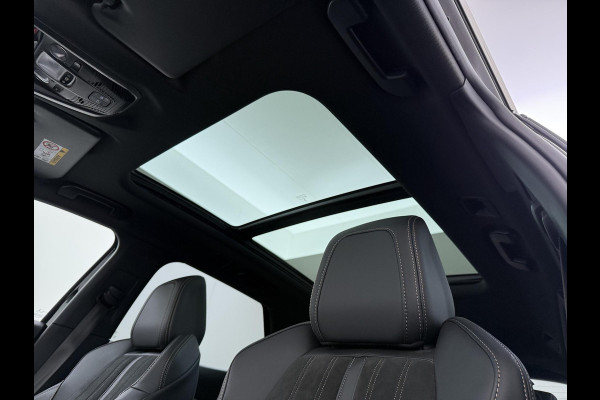 Peugeot 3008 1.6 HYbrid4 300 GT | COMPLETE AUTO| PANO| ELEK. ACHTERKLEP| TREKHAAK| ELEK. STOEL + MASSAGE| FOCAL AUDIO| CAMERA ACHTER + VOOR| STOELVERWARMING| ADAP. CRUISE