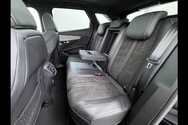 Peugeot 3008 1.6 HYbrid4 300 GT | COMPLETE AUTO| PANO| ELEK. ACHTERKLEP| TREKHAAK| ELEK. STOEL + MASSAGE| FOCAL AUDIO| CAMERA ACHTER + VOOR| STOELVERWARMING| ADAP. CRUISE