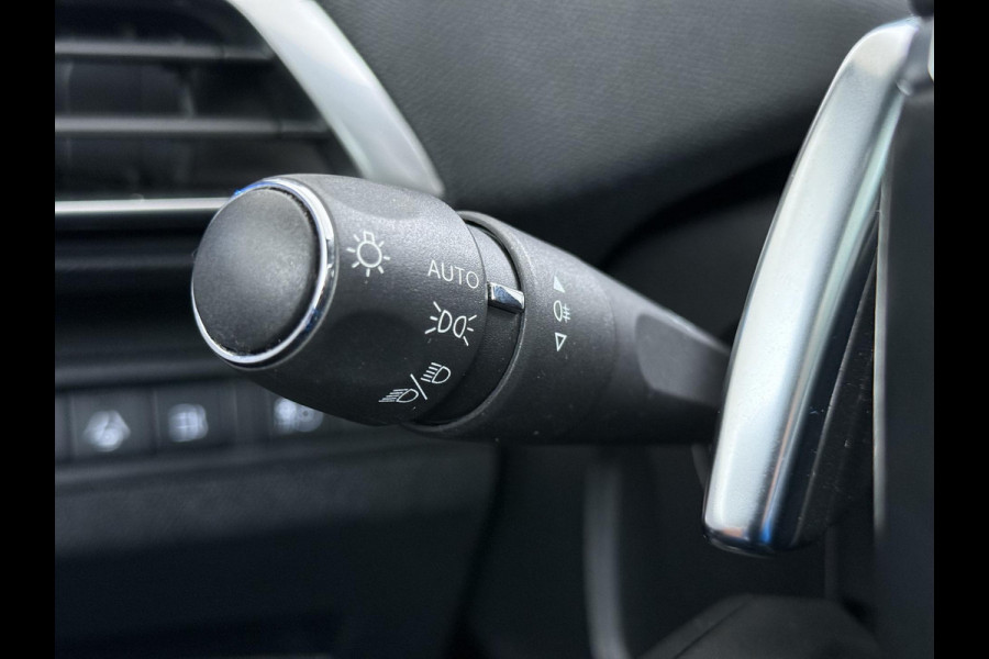 Peugeot 3008 1.6 HYbrid4 300 GT | COMPLETE AUTO| PANO| ELEK. ACHTERKLEP| TREKHAAK| ELEK. STOEL + MASSAGE| FOCAL AUDIO| CAMERA ACHTER + VOOR| STOELVERWARMING| ADAP. CRUISE