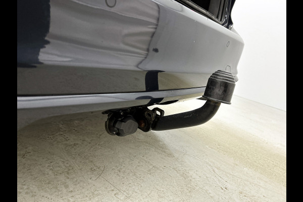 Ford FOCUS Wagon 1.0 EcoBoost ST Line Business (STUUR-/STOELVERWARMING, TREKHAAK, CARPLAY, PDC, CLIMA, NAVI, GOED ONDERHOUDEN)