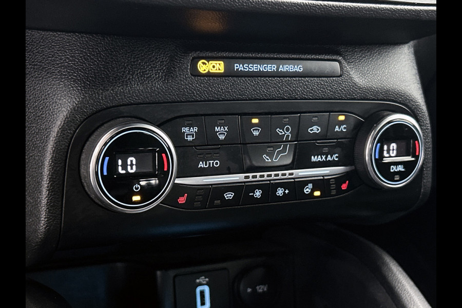 Ford FOCUS Wagon 1.0 EcoBoost ST Line Business (STUUR-/STOELVERWARMING, TREKHAAK, CARPLAY, PDC, CLIMA, NAVI, GOED ONDERHOUDEN)