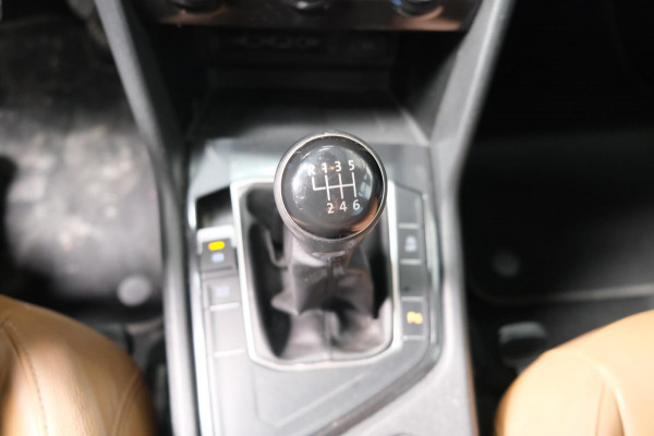 Volkswagen Tiguan Allspace 1.4 TSI Comfortline Business 7p. - N.A.P. Airco, Cruise, PDC, Navi.
