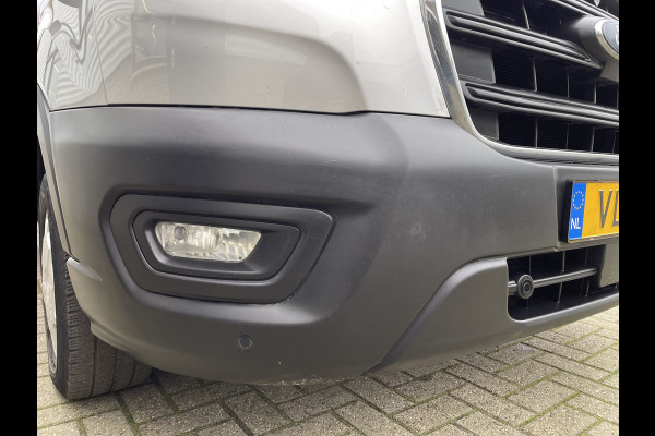 Ford Transit 310 2.0 TDCI 130pk / L3H2 Trend / volledig ingerichte Sortimo laadruimte met omvormer / vaste prijs rijklaar € 19.950 ex btw / lease vanaf € 336 / trekhaak / camera / airco / cruise / navi