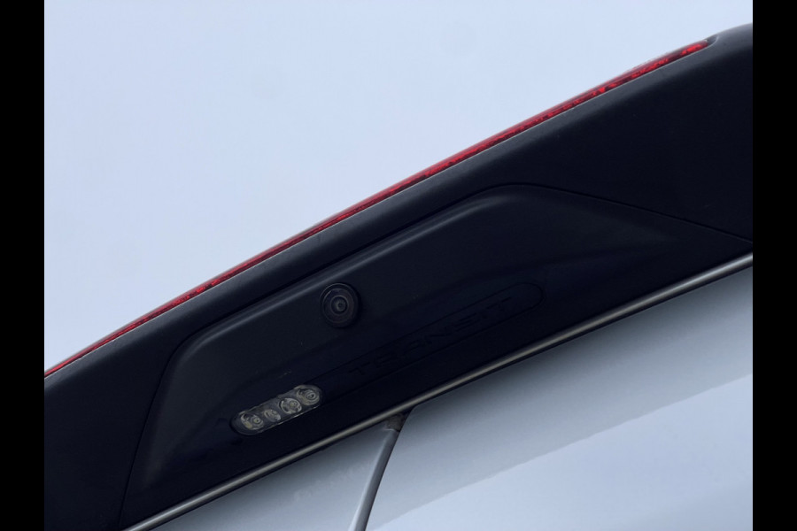 Ford Transit 310 2.0 TDCI 130pk / L3H2 Trend / volledig ingerichte Sortimo laadruimte met omvormer / vaste prijs rijklaar € 19.950 ex btw / lease vanaf € 336 / trekhaak / camera / airco / cruise / navi