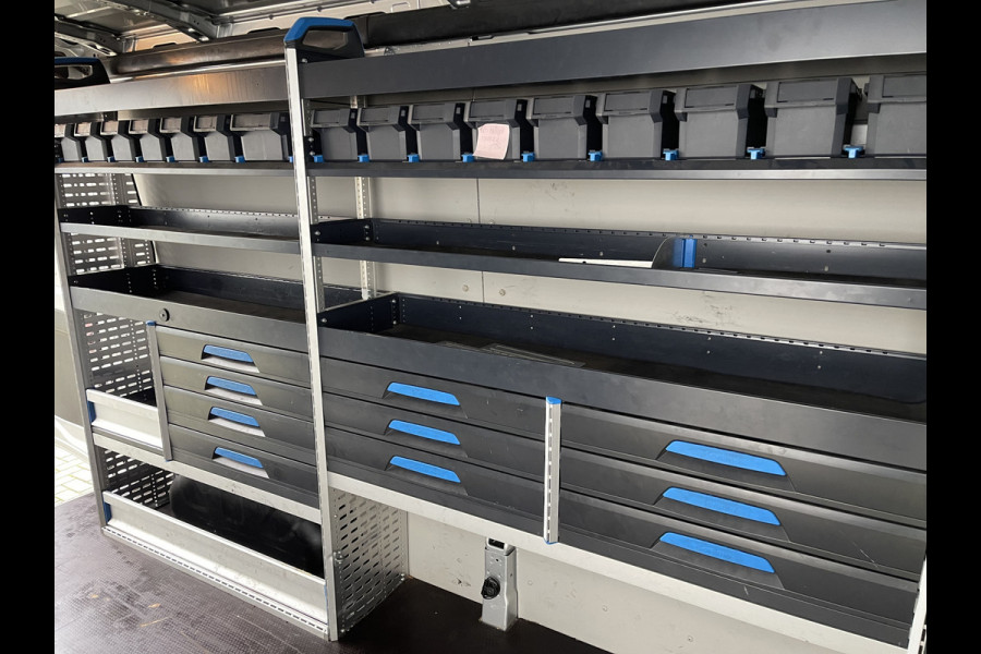 Ford Transit 310 2.0 TDCI 130pk / L3H2 Trend / volledig ingerichte Sortimo laadruimte met omvormer / vaste prijs rijklaar € 19.950 ex btw / lease vanaf € 336 / trekhaak / camera / airco / cruise / navi