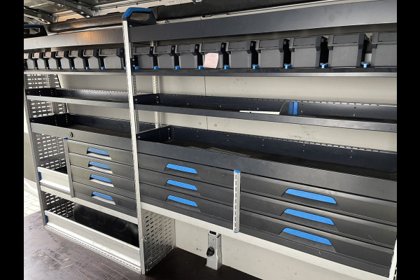 Ford Transit 310 2.0 TDCI 130pk / L3H2 Trend / volledig ingerichte Sortimo laadruimte met omvormer / vaste prijs rijklaar € 19.950 ex btw / lease vanaf € 336 / trekhaak / camera / airco / cruise / navi