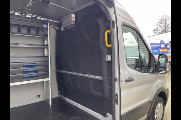 Ford Transit 310 2.0 TDCI 130pk / L3H2 Trend / volledig ingerichte Sortimo laadruimte met omvormer / vaste prijs rijklaar € 19.950 ex btw / lease vanaf € 336 / trekhaak / camera / airco / cruise / navi
