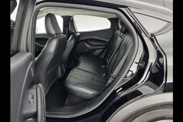 Ford Mustang Mach-E RWD 75 kWh (3-Fase) (INCL-BTW) Aut. *LUXURY-LEATHER | FULL-LED | DAB | DIGI-COCKPIT | KEYLESS | NAVI-FULLMAP | CARPLAY | HEATED-COMFORTSEATS | TOPVIEW | ADAPTIVE-CRUISE | PRIVACY-GLASS | 18'' ALU*