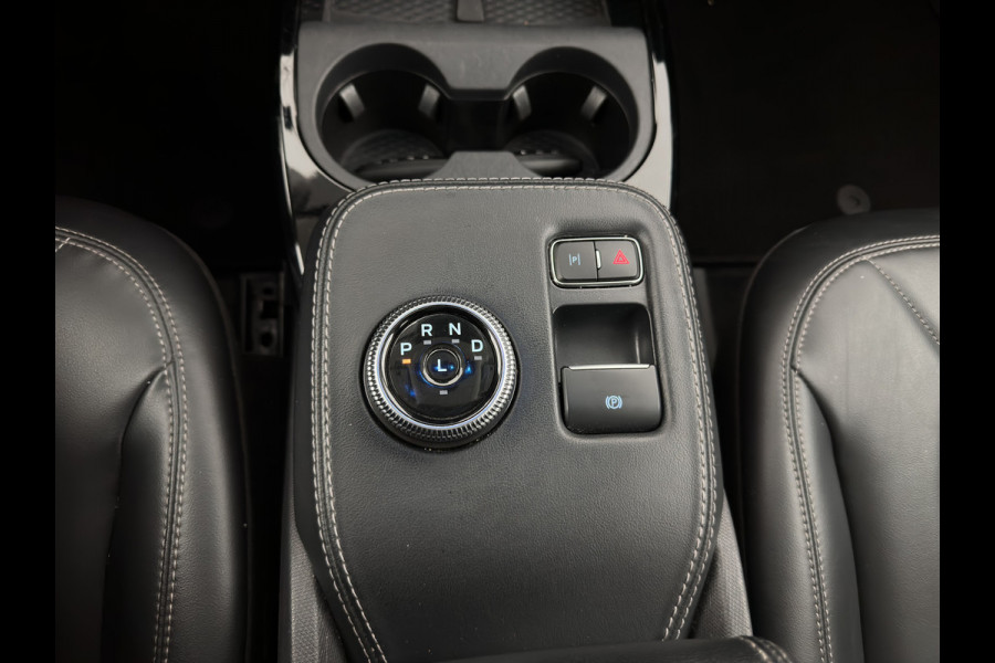 Ford Mustang Mach-E RWD 75 kWh (3-Fase) (INCL-BTW) Aut. *LUXURY-LEATHER | FULL-LED | DAB | DIGI-COCKPIT | KEYLESS | NAVI-FULLMAP | CARPLAY | HEATED-COMFORTSEATS | TOPVIEW | ADAPTIVE-CRUISE | PRIVACY-GLASS | 18'' ALU*