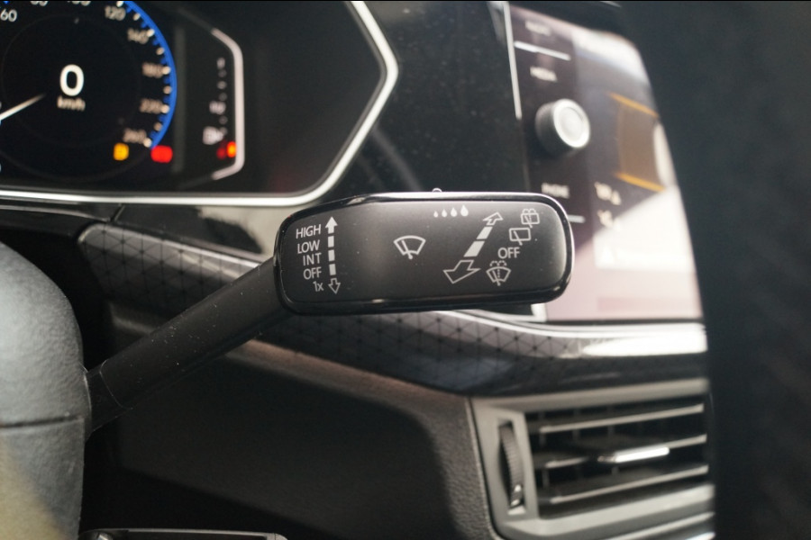 Volkswagen T-Cross 1.0 TSI 110pk Style -NAVI-ECC-PDC-DIGI-