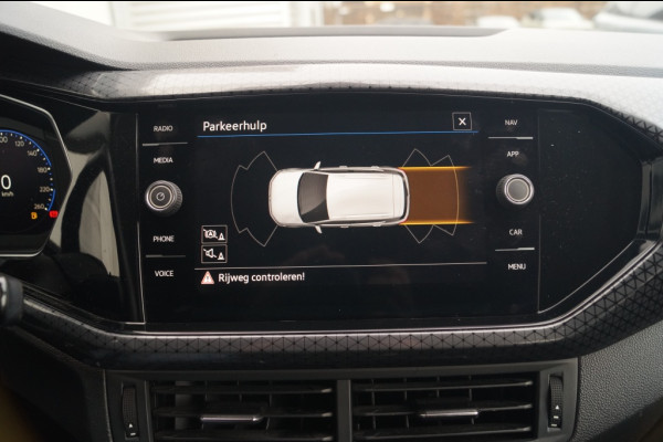 Volkswagen T-Cross 1.0 TSI 110pk Style -NAVI-ECC-PDC-DIGI-