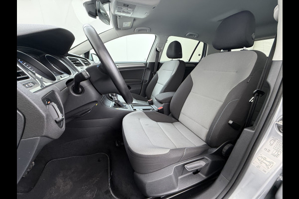 Volkswagen e-Golf Automaat Navi Ecc Climatronic Stoelverwarming Cruise Control Pdc Lmv Led Privacy Glas Regen-Lichtsensor Bluetooth Isofix SOH 85%