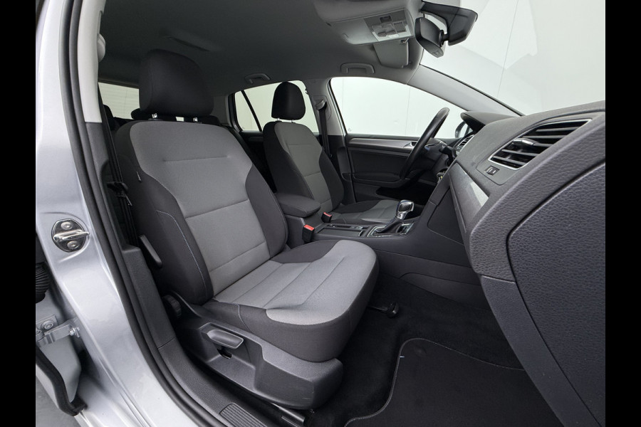 Volkswagen e-Golf Automaat Navi Ecc Climatronic Stoelverwarming Cruise Control Pdc Lmv Led Privacy Glas Regen-Lichtsensor Bluetooth Isofix SOH 85%