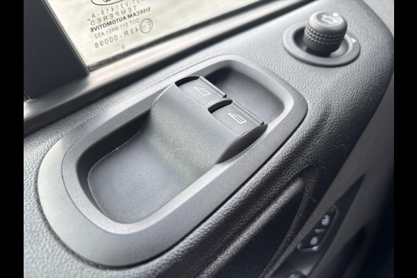 Ford Transit Custom 340 2.0 TDCI L2H1*A/C*CRUISE*NAVI*HAAK*IMPERIAAL*