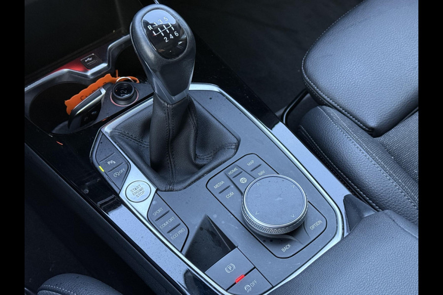 BMW 2 Serie Gran Coupé 218d Business Ed. | Panorama | Carplay | Live Cockpit | Navi