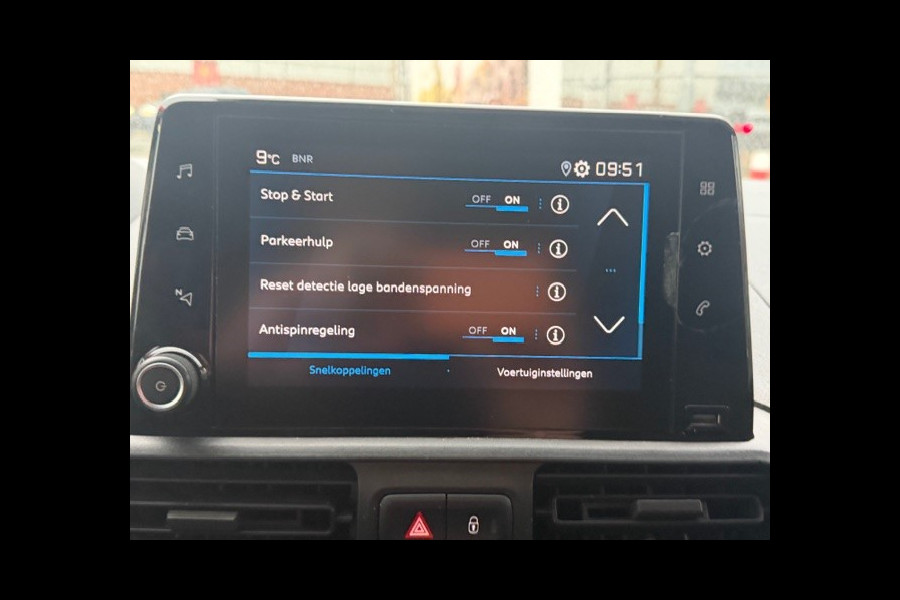 Peugeot Partner 1.5 BlueHDI Premium AIRCO I APPLE CAR PLAY I IMPERIAAL I LAGE KM'S I COMPLETE ONDERHOUDSHISTORIE I 1e EIGENAAR