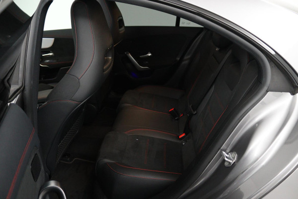Mercedes-Benz CLA-Klasse 250 e Business Solution AMG Limited (PANORAMADAK, SFEERVERLICHTING, STOELVERWARMING, ELEKTR STOELEN)
