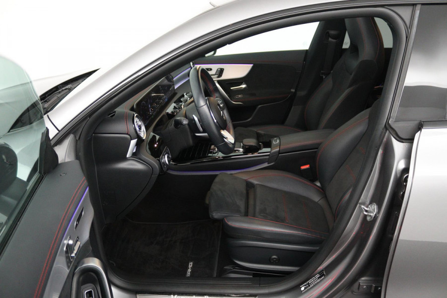 Mercedes-Benz CLA-Klasse 250 e Business Solution AMG Limited (PANORAMADAK, SFEERVERLICHTING, STOELVERWARMING, ELEKTR STOELEN)