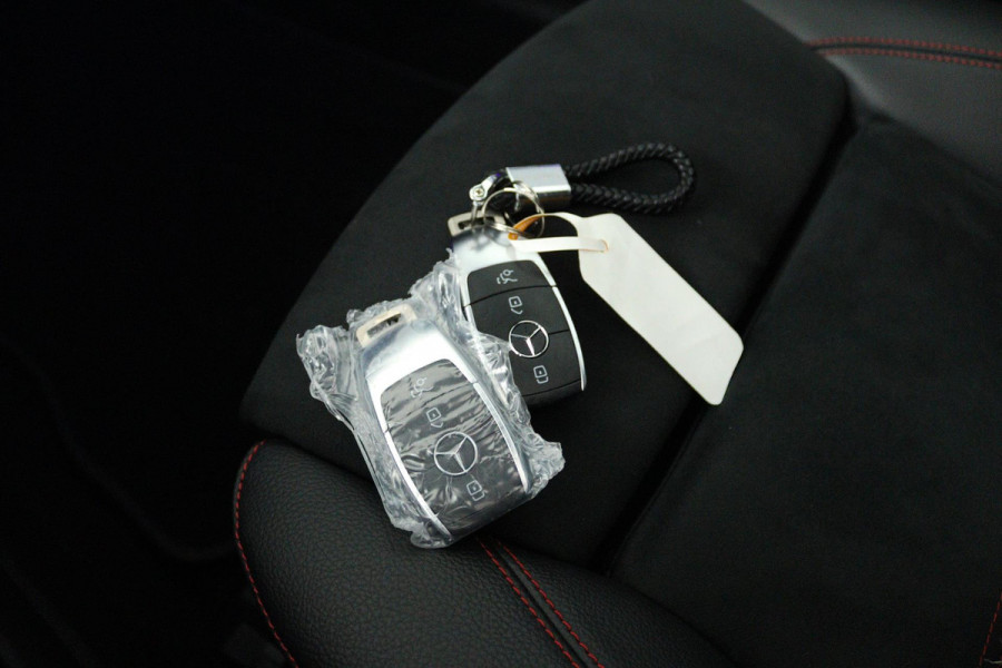 Mercedes-Benz CLA-Klasse 250 e Business Solution AMG Limited (PANORAMADAK, SFEERVERLICHTING, STOELVERWARMING, ELEKTR STOELEN)