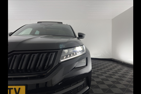 Škoda Kodiaq 1.5TSI Sportline (INCL-BTW) Aut. *PANO | 20" ALU | TOW BAR | LEATHER-MICROFIBRE | FULL-LED | MEMORY-PACK | SPORTSEATS | SHIFT-PADDLES | ADAPTIVE-CRUISE | DIGI-COCKPIT | NAVI-FULLMAP | CANTON-AUDIO | DAB | AMB