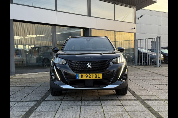 Peugeot e-2008 EV GT 50 kWh | Panorama | Trekhaak | Navi | Camera |