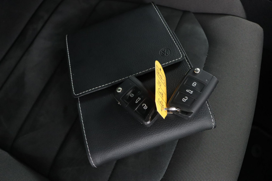 Volkswagen Golf Variant 1.0 TSI Comfortline Business Automaat|Stoelverwarming|Trekhaak