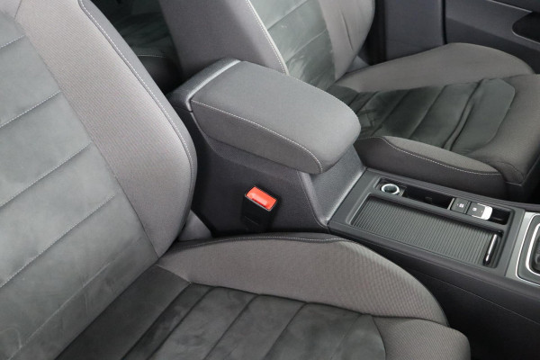 Volkswagen Golf Variant 1.0 TSI Comfortline Business Automaat|Stoelverwarming|Trekhaak