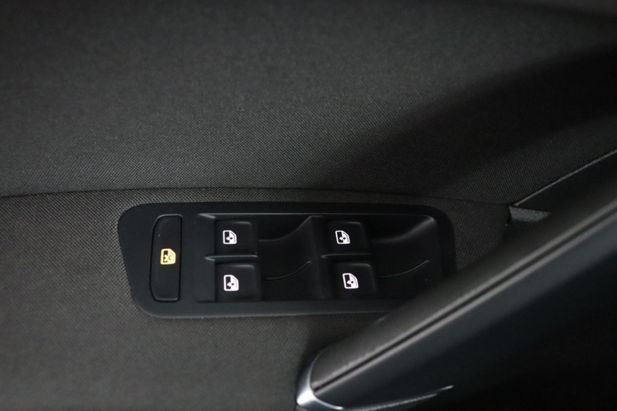 Volkswagen Golf Variant 1.0 TSI Comfortline Business Automaat|Stoelverwarming|Trekhaak