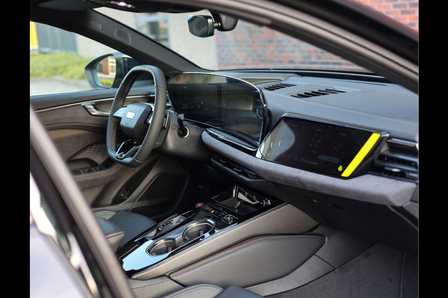 Audi A6 Avant Competition e-hybrid Quattro | Midnight Green - Direct rijden!