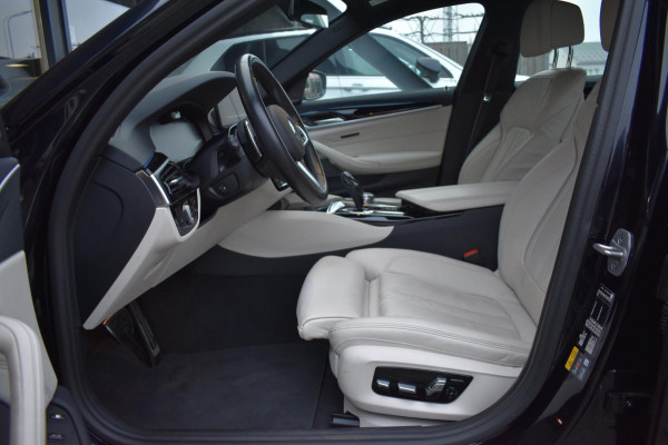 BMW 5 Serie 530e M-Sport Pro | LASERLIGHT | HARMAN KARDON | 360 CAMERA | TREKHAAK | DEALER ONDERHOUDEN | NAP |
