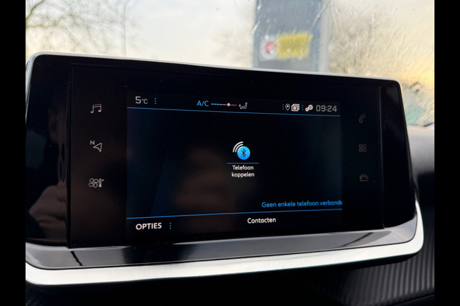 Peugeot 2008 BWJ 11-2020 | 1.2PT 101PK Active | CAMERA A | NAVIGATIE | CRUISE | CARPLAY | EL. AIRCO |