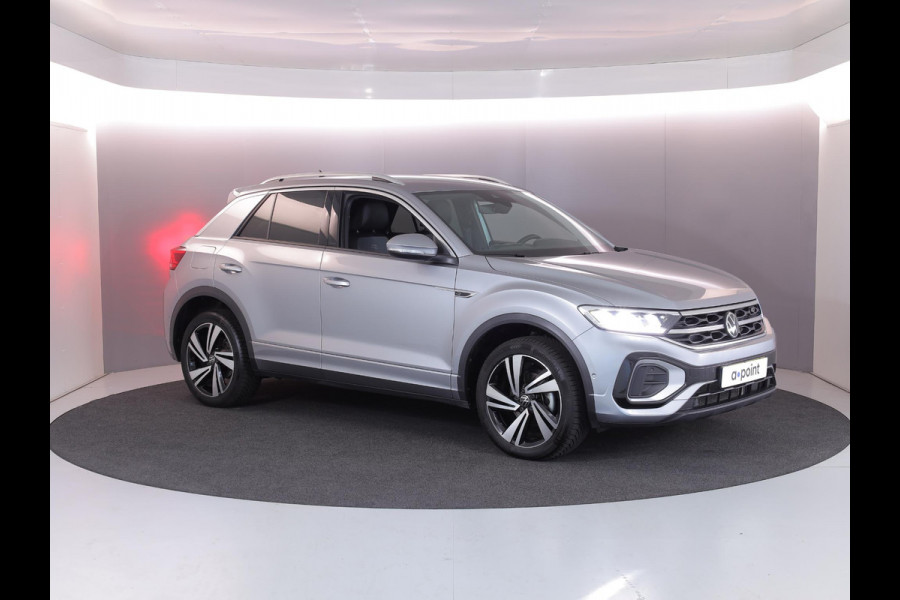 Volkswagen T-Roc 1.5 TSI R-Line 150 pk Automaat (DSG) | Verlengde garantie | Navigatie | Parkeersensoren (Park assist) | Achteruitrijcamera | Stoelverwarming | R-Line |