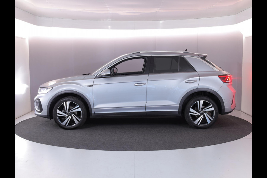 Volkswagen T-Roc 1.5 TSI R-Line 150 pk Automaat (DSG) | Verlengde garantie | Navigatie | Parkeersensoren (Park assist) | Achteruitrijcamera | Stoelverwarming | R-Line |