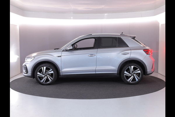 Volkswagen T-Roc 1.5 TSI R-Line 150 pk Automaat (DSG) | Verlengde garantie | Navigatie | Parkeersensoren (Park assist) | Achteruitrijcamera | Stoelverwarming | R-Line |