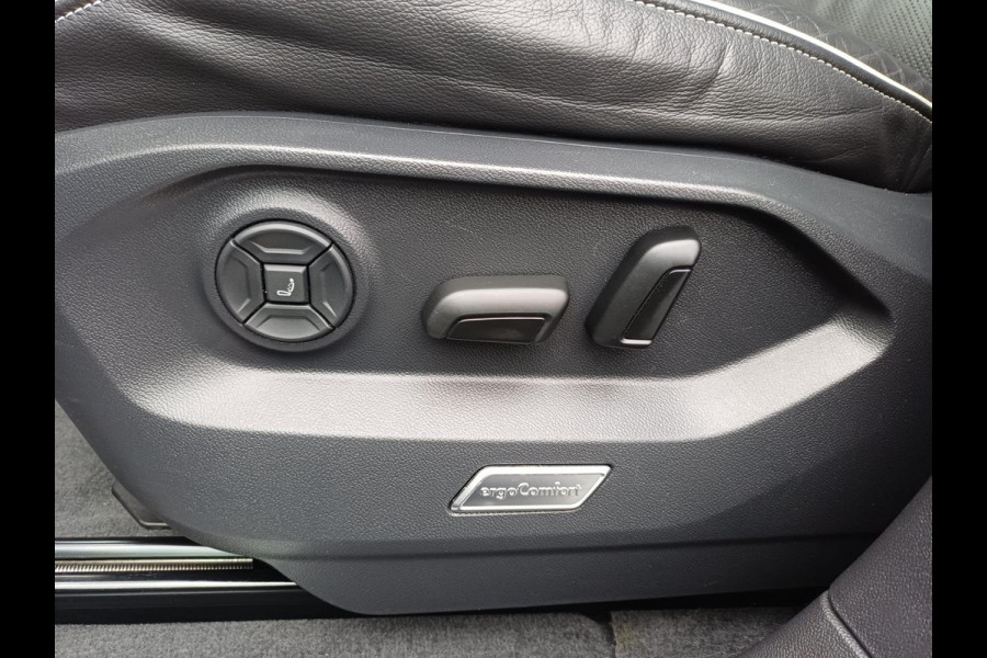 Volkswagen Touareg R-Line 3.0L V6 286pk > GRIJSKENTEKEN < Airco, Cruise, Navi, PDC, Luchtvering, Camera, Schuifdak, Trekhaak.