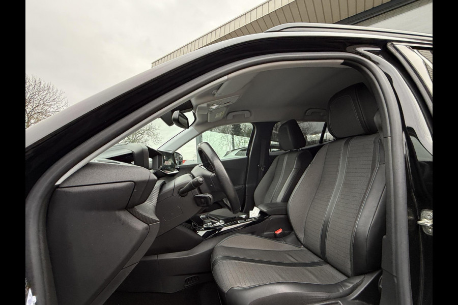 Peugeot e-2008 EV Allure 50 kWh | Navi | Camera | 3D Cockpit