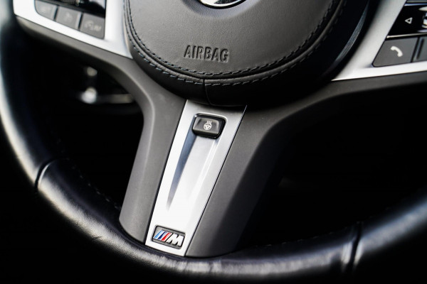 BMW X3 XDrive30e High executive | M-pakket | Panorama | Camera | Harman/Kardon | Stuuwiel verwarmd | Luxe Nappa Leder | 20 inch |