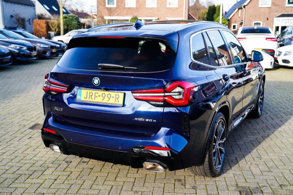 BMW X3 XDrive30e High executive | M-pakket | Panorama | Camera | Harman/Kardon | Stuuwiel verwarmd | Luxe Nappa Leder | 20 inch |