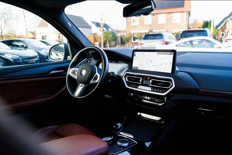 BMW X3 XDrive30e High executive | M-pakket | Panorama | Camera | Harman/Kardon | Stuuwiel verwarmd | Luxe Nappa Leder | 20 inch |