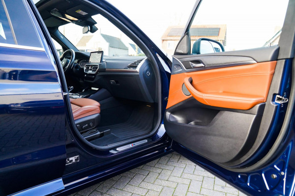 BMW X3 XDrive30e High executive | M-pakket | Panorama | Camera | Harman/Kardon | Stuuwiel verwarmd | Luxe Nappa Leder | 20 inch |