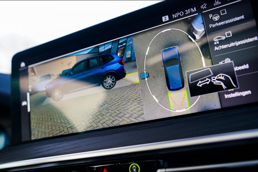 BMW X3 XDrive30e High executive | M-pakket | Panorama | Camera | Harman/Kardon | Stuuwiel verwarmd | Luxe Nappa Leder | 20 inch |