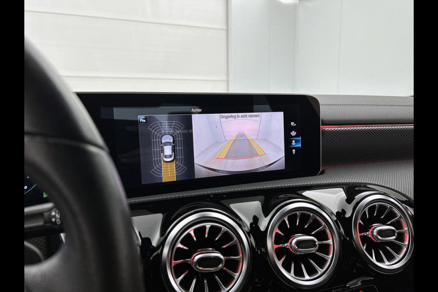 Mercedes-Benz CLA-Klasse 200 Business Solution Progressive(Dealer OnderH, SfeerV, Camera, Trekhaak, StoelV, Carplay, PDC, Etc)