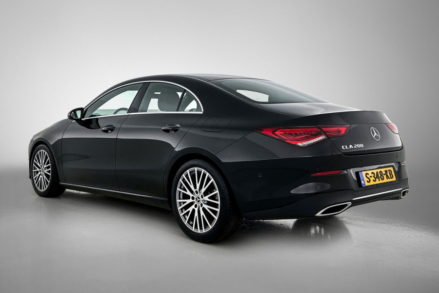 Mercedes-Benz CLA-Klasse 200 Business Solution Progressive(Dealer OnderH, SfeerV, Camera, Trekhaak, StoelV, Carplay, PDC, Etc)